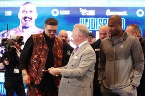 Новини спорту - Британський боксер спрогнозував результат бою Усик - Дюбуа