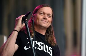 Новини культури - Фронтмен 3 Doors Down Бред Арнольд розповів про боротьбу з раком