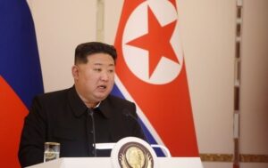 Новини світу - Кім Чен Ин вважає "виправданою" участь КНДР у війні проти України