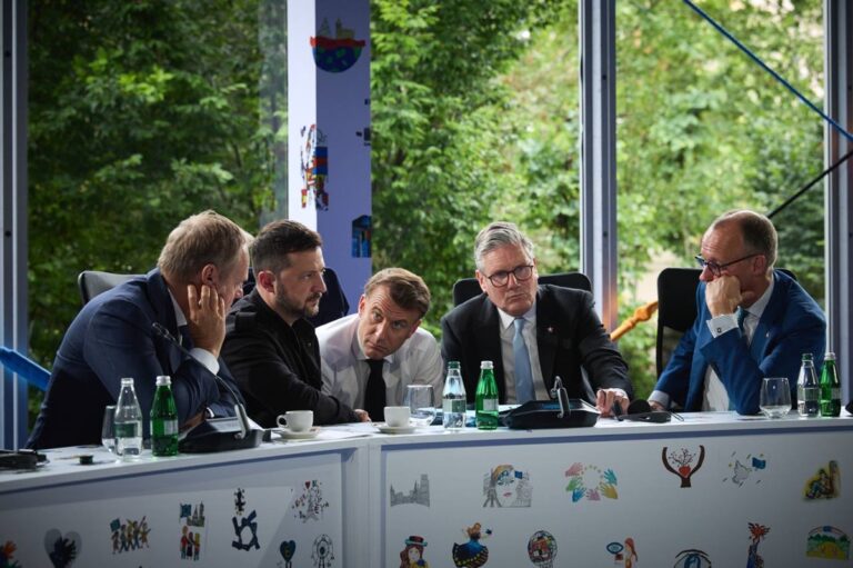 Новини світу - Лідери коаліції охочих провели розмову з Трампом