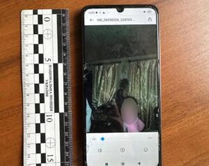 Новини України - На Харківщині 10-річний хлопчик зґвалтував 7-річну дівчинку