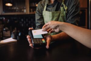 Новини світу - Північна Європа запустить оплату карткою без інтернету