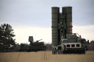 Новини України - Росіяни заявили про масовану ракетну атаку на Крим