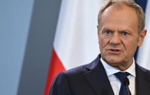 Новини світу - Туск звинуватив кандидата у президенти у держзраді