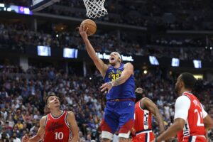 Новини спорту - У поєдинку плей-офф НБА Денвер обіграв Кліпперс і пройшов далі