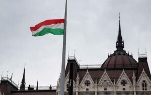 Новини світу - Угорщина відклала переговори з Україною