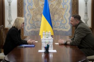 Новини України - Єрмак зустрівся з тимчасовою повіреною в справах США в Україні