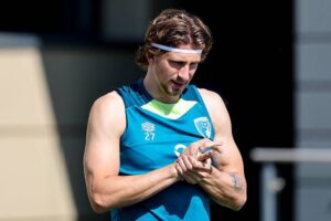 Новини спорту - Забарний завершив сезон у символічній збірній туру АПЛ
