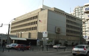 Новини світу - Іран пошкодив посольство США у Тель-Авіві