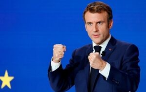 Новини світу - Макрон анонсував "потужні" санкції проти РФ