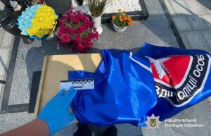 Новини України - У Черкасах чоловік вчинив наругу над могилами загиблих спецпризначенців