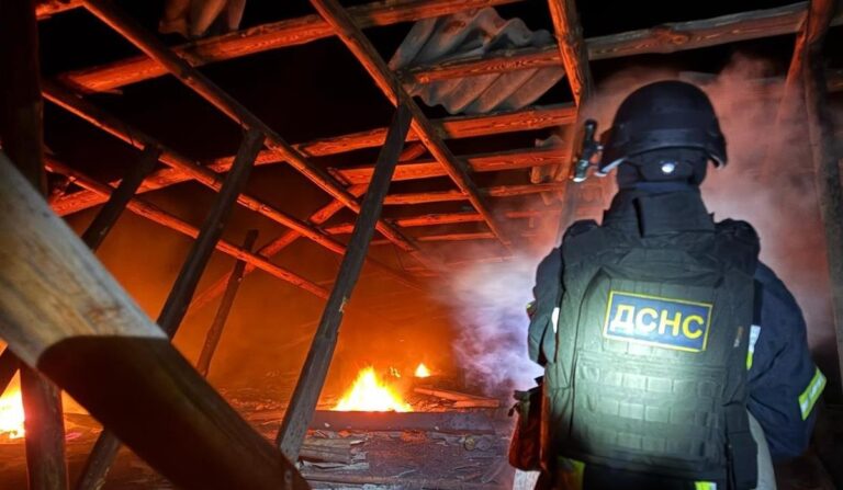 Новини України - У Чернігові російський дрон впав біля багатоповерхівки