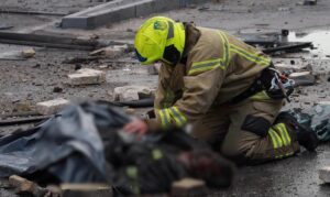 Новини України - Удар по Києву: загинули троє рятувальників