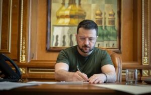 Новини України - Зеленський підписав закон про соцзахист журналістів