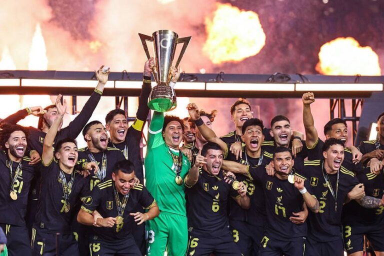 Новини спорту - Мексика здобула Золотий кубок КОНКАКАФ