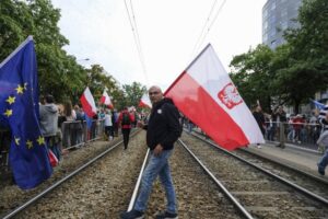 Новини світу - У Польщі залізничники попереджають про страйк і параліч залізниці
