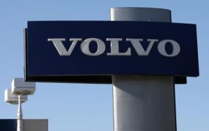 Авто новини - Volvo скорочує продажі моделей у США через високі мита
