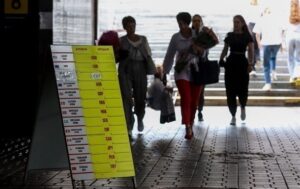 Новини бізнесу - Курс гривні зріс в обмінних пунктах