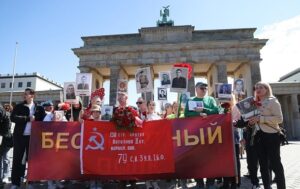 Новини світу - Німеччина розморозить гуманітарні візи для росіян і білорусів