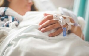Новини України - Отруєння у таборі на Львівщині: зросла кількість потерпілих