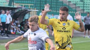 Новини спорту - Рух підломив Полтаву, яка грала в меншості