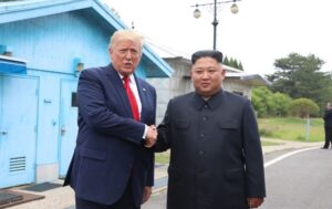 Новини світу - Трамп: З нетерпінням чекаю зустрічі з Кім Чен Ином