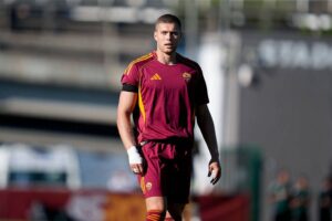 Новини спорту - Визначені команди, які бажають підписати Довбика