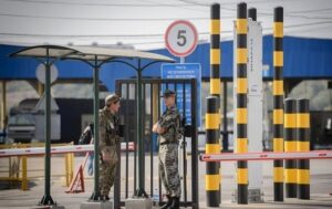 Новини України - Водіїв попередили про затримки на кордоні з Молдовою
