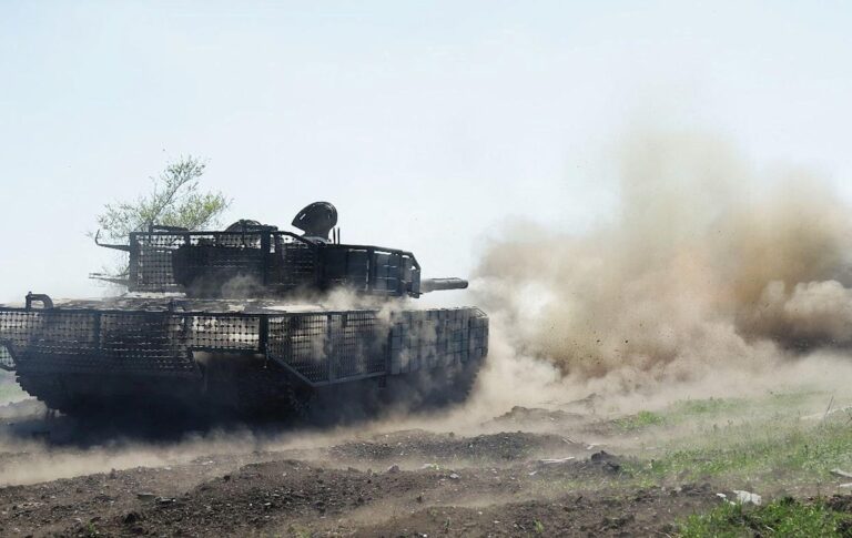 Новини України - Армія РФ наступає на 12 напрямках - Генштаб