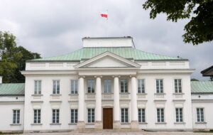 Новини світу - Дрон над будівлями уряду Польщі: знайдено причетних - українця і білоруску