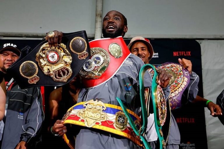 Новини спорту - ESPN підготувало рейтинг кращих боксерів після перемоги Кроуфорда