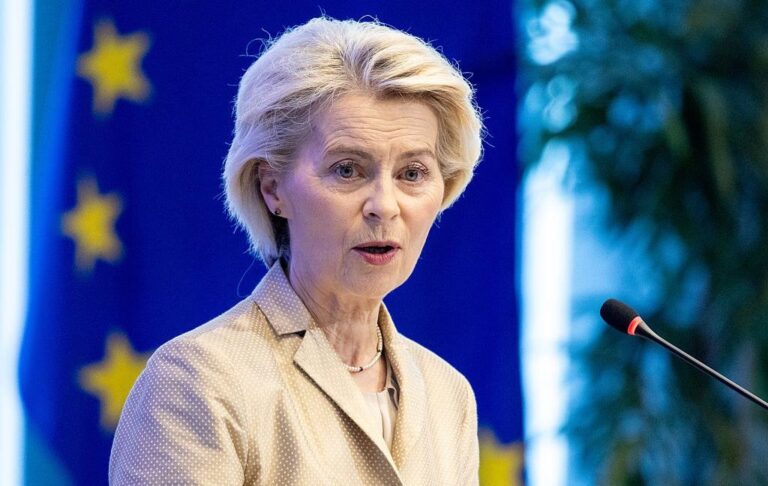 Новини світу - Фон дер Ляєн представила 19 пакет санкцій проти РФ