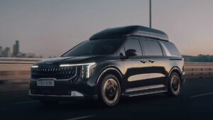 Авто новини - Kia представила топовий Carnival