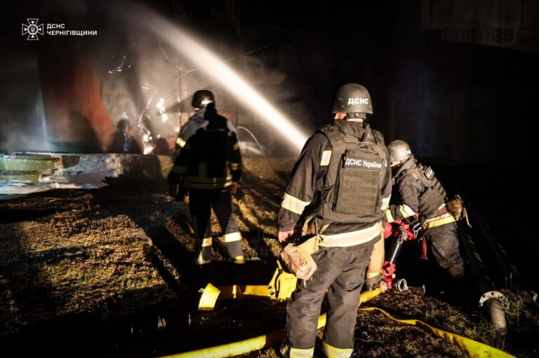 Новини України - На Чернігівщині росіяни вдарили по рятувальниках
