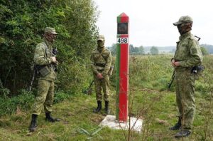 Новини світу - Польща закликає громадян негайно покинути Білорусь