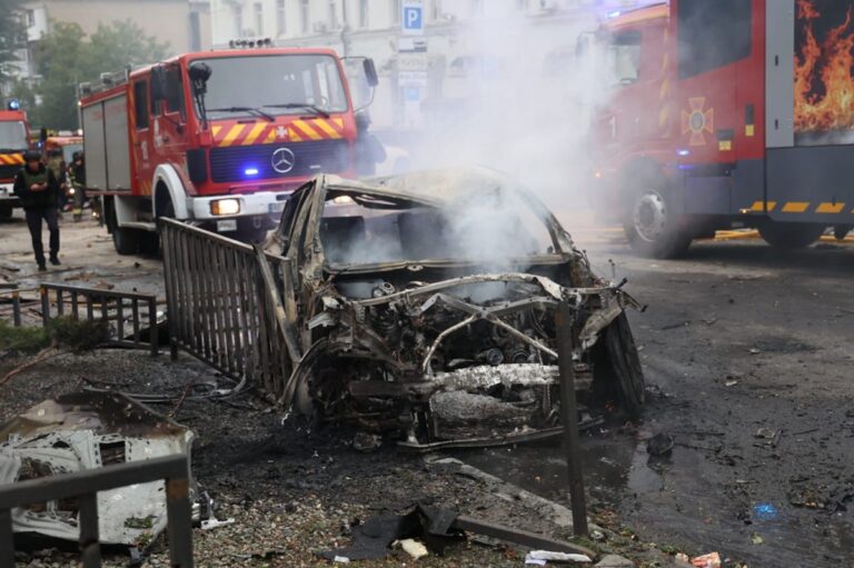 Новини України - Рідкісна атака. Дроновий удар по Дніпру і Харкову