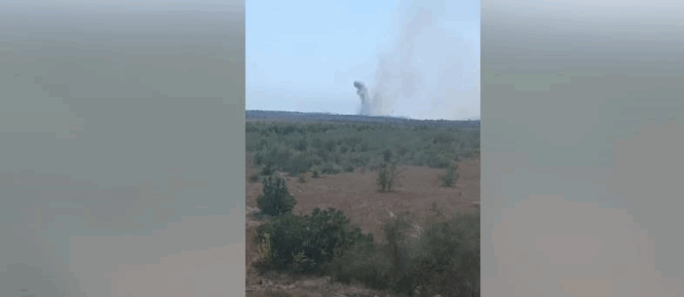 Новини України - Соцмережі повідомили про атаку дронів на аеропорт Маріуполя