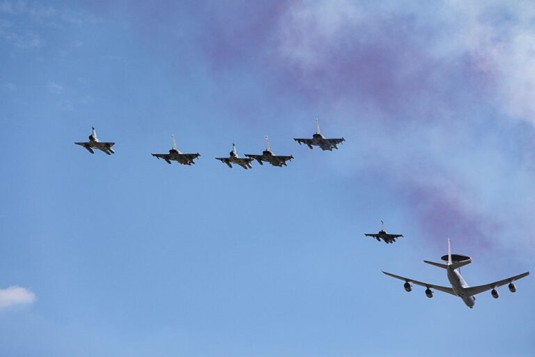 Новини світу - Туреччина направила до Литви літак-розвідник