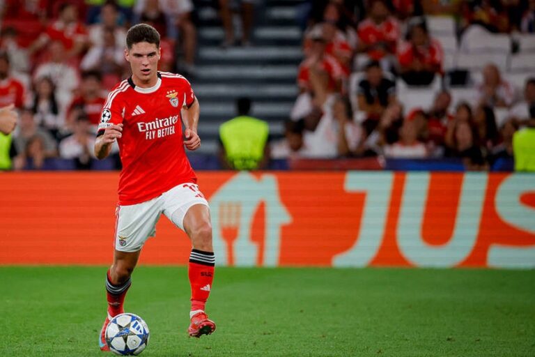 Новини спорту - Українець прокоментував перший гол у складі Бенфіки