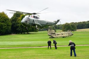 Новини світу - Вертоліт Трампа робив екстрену посадку у Британії