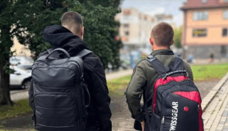 Новини України - З окупації повернули двох юнаків, яким загрожувала мобілізація