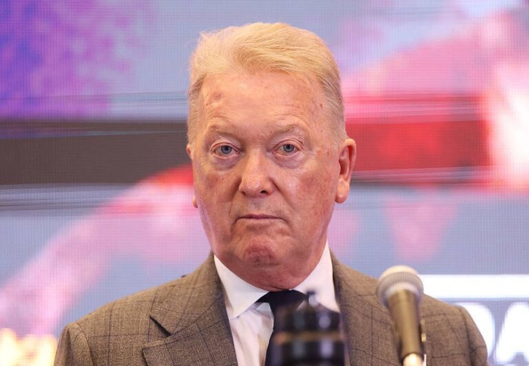 Новини спорту - Названа можлива дата бою між Усиком і Вордлі