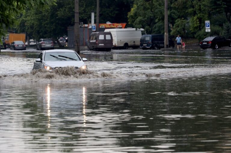 Новини України - Синоптики пояснили, чому Одесу накрили рекордні дощі