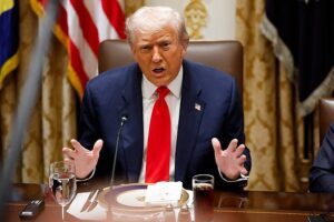 Новини світу - Трамп: Четвертий рік. Путін мав виграти за тиждень