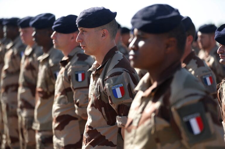 Новини України - У Франції заявили про готовність розгорнути війська в Україні