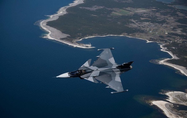 Новини України - Україна розраховує на 250 літаків - Зеленський