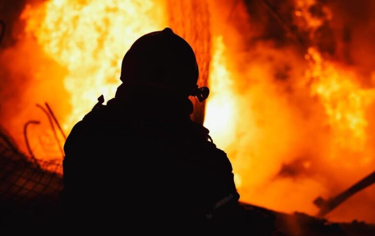 Новини України - В ДСНС показали наслідки атаки росіян на Харків