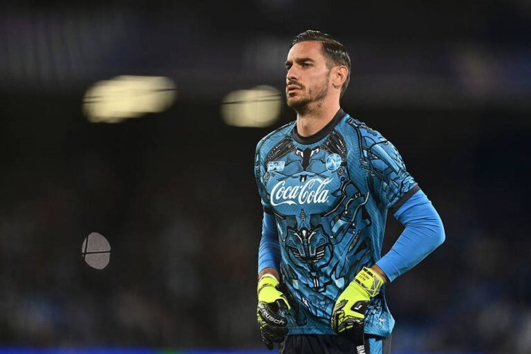 Новини спорту - Воротар Наполі отримав травму і вибув надовго