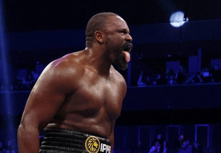 Новини спорту - Воррен запевняє, що в суботу громадськість дізнається ім'я суперника Чісори