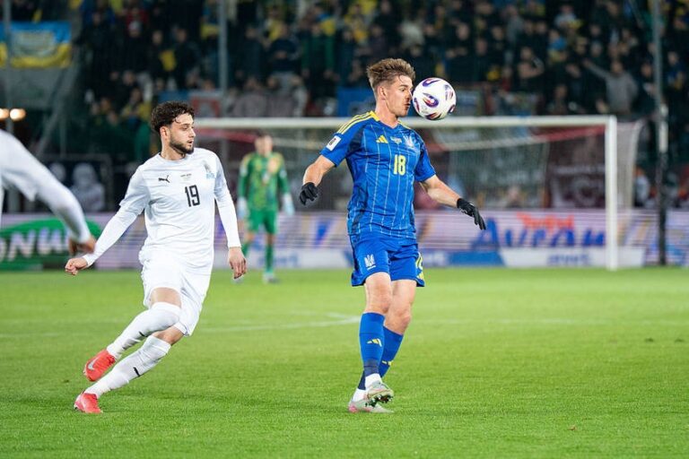 Новини спорту - Ярмолюк розповів про помилки у матчі з Азербайджаном